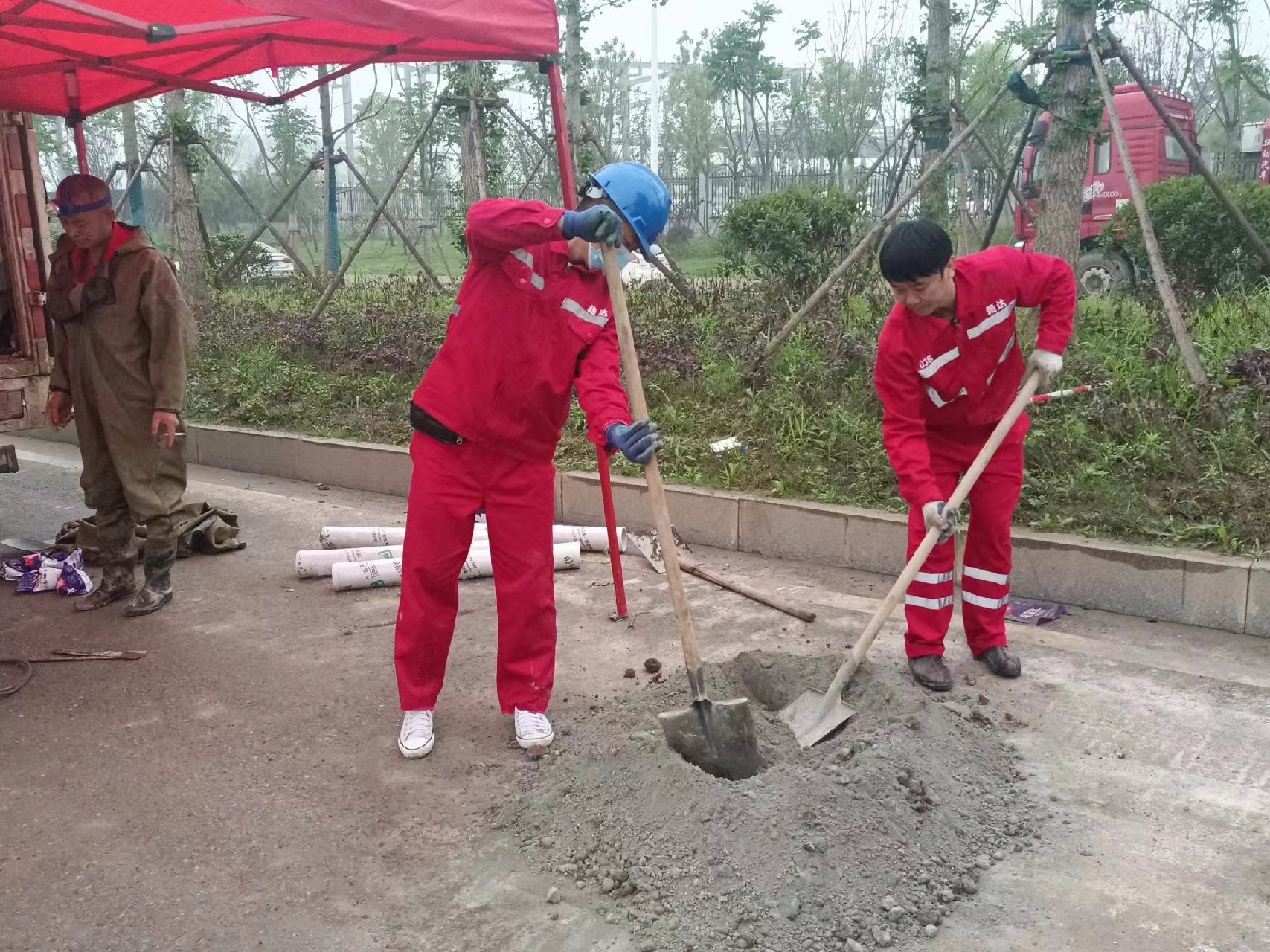 秀山管道疏通哪家好】及时进行市政管道清淤